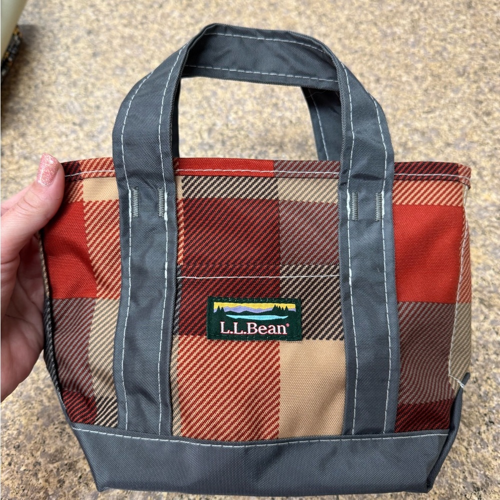 L.L. Bean Men's Checkered Tote Bag - Red and Brown